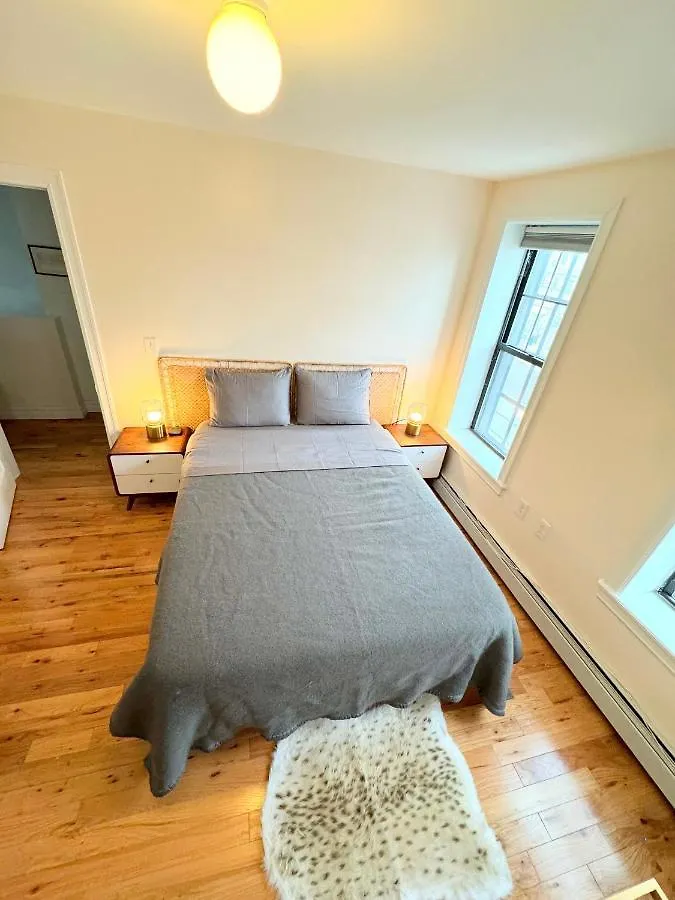 Guest house The Waltham Private Room & Bathroom John F Kennedy Jfk Lga Airport Manhattan Penn Station Bullet-Train 15 Min New York United States